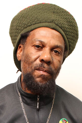外国人俳優/外国人シンガー・ミュージシャン/外国ダンサー・パフォーマー マカラフィンの写真2