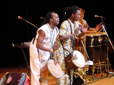 外国人シンガー・ミュージシャン アフリカンエキスプレス　アフリカンバンドの写真2
