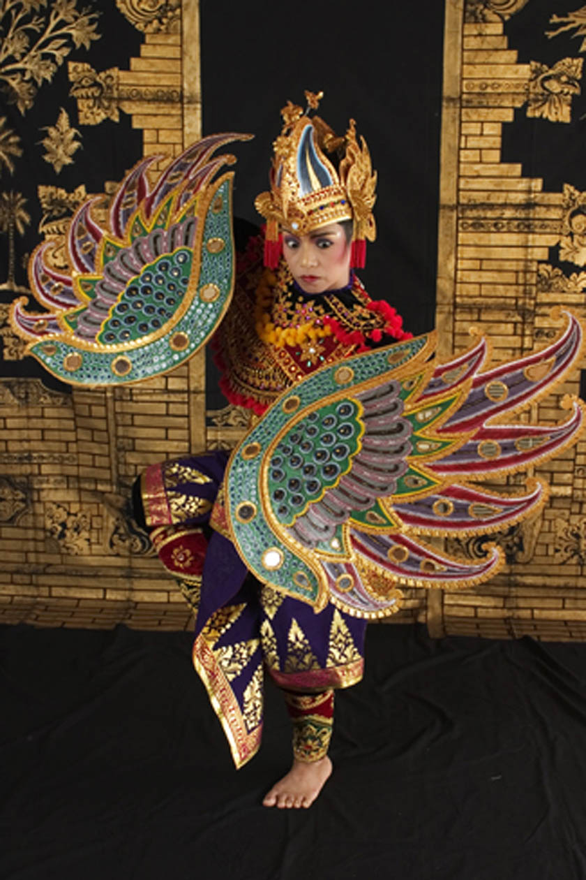 外国ダンサー・パフォーマー インドネシア/バリダンスグループの写真3